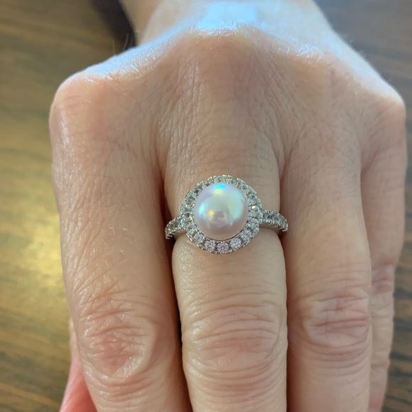 Natural white Cultured Pearl Ring 7mm Size 7 Sterling Silver 925 white sapphire - Picture 6 of 7